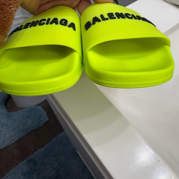 Balenciaga Rubber Slides - Picture 3 of 13